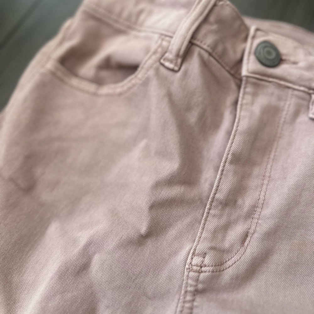 American Eagle Outfitters Light Pink Stretch Jeans